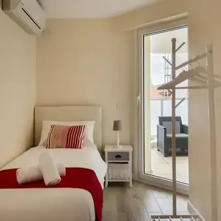 Apartment Splendide 3p - French Riviera - 3mn - Air Conditioning - Balcony Antibes